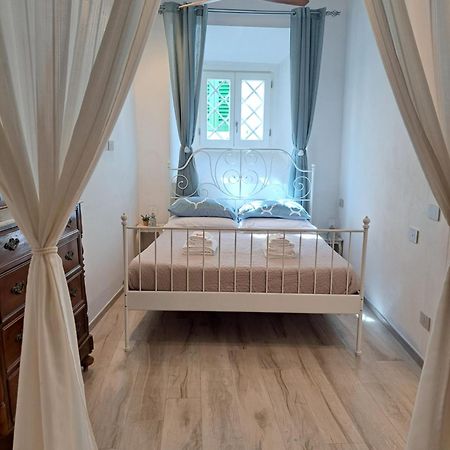 Casina Di Alice Apartment Винчи Екстериор снимка