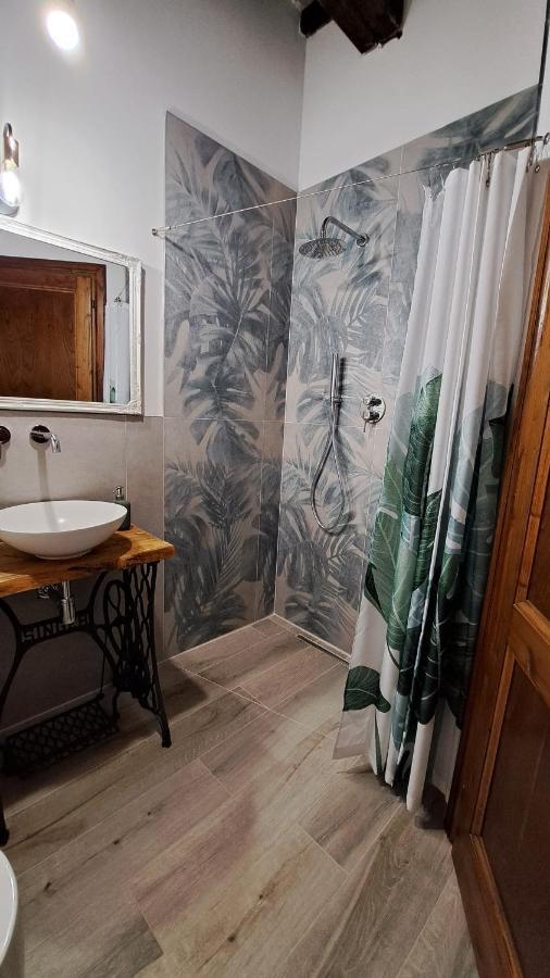 Casina Di Alice Apartment Винчи Екстериор снимка