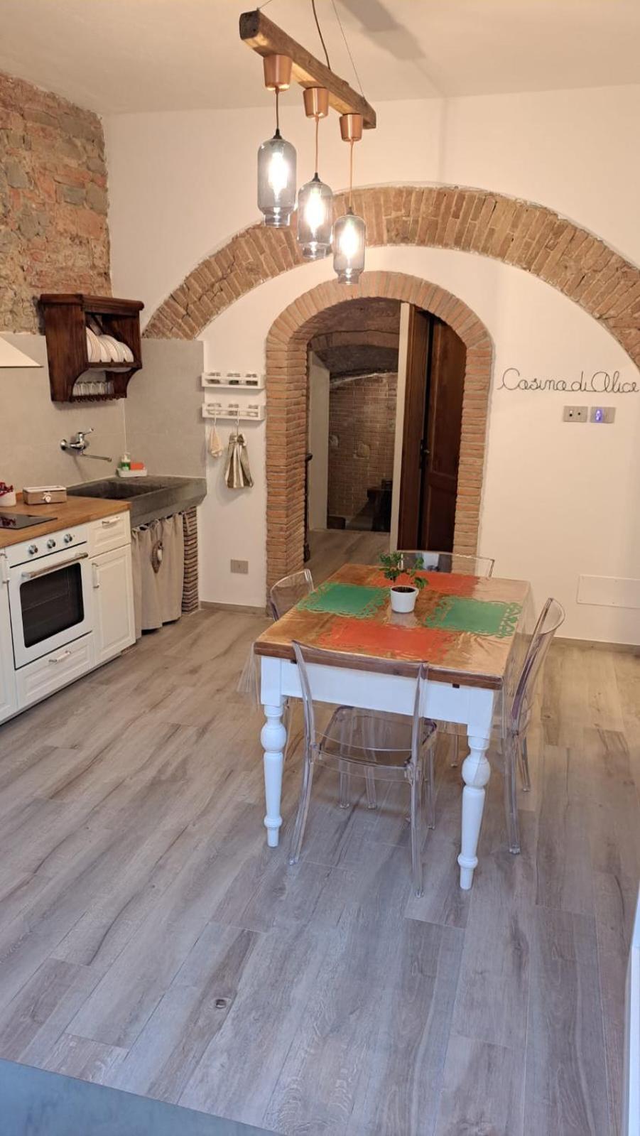 Casina Di Alice Apartment Винчи Екстериор снимка